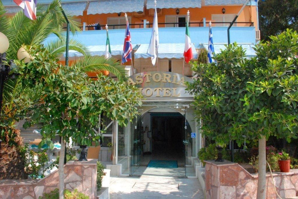 Astoria Hotel Khartáta Exterior photo